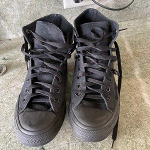Black Converse All Stars